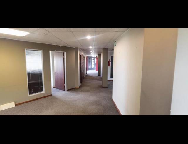 BUSINESS PROPERTY TO RENT IN NEWMARK ESTATE